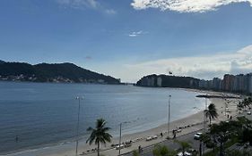 São Vicente pé na areia para 4 pessoas